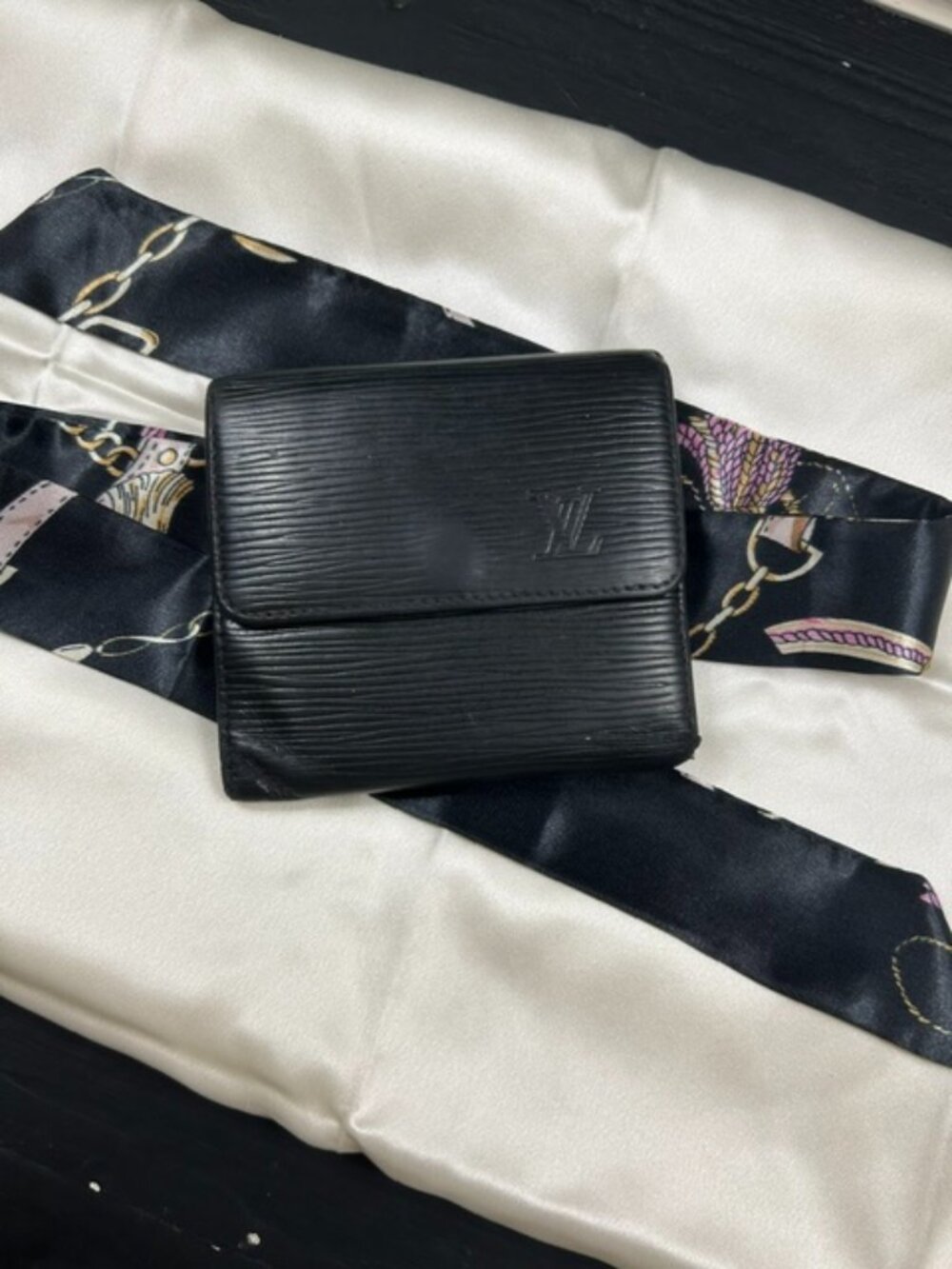 Louis Vuitton Epi Leather Elise Wallet